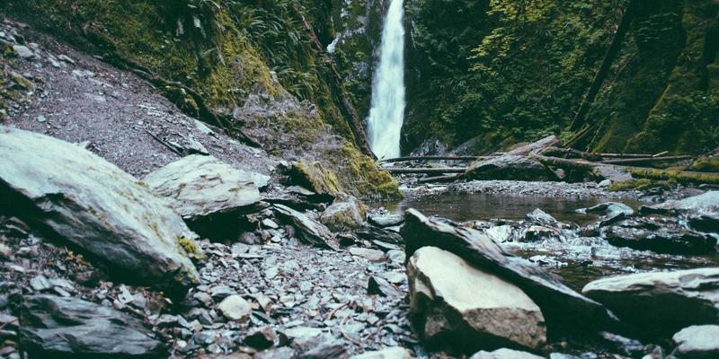 生命线的守护:武汉东方医院血液净化中心详解血管通路的建立与长期管理